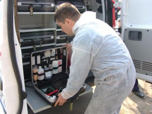 Zi neagră pentru poliţiştii Secţiei 9 Rurală: doi spânzuraţi